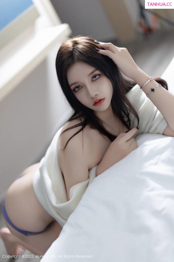 小娜比  [XiuRen]高清写真图 2025.02.18 No.9899 娜比 丝袜美腿第69张图片